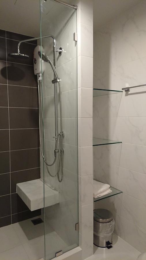 Niche Mono Sukhumvit 50 By Ariva Hotel Bangkok Bagian luar foto