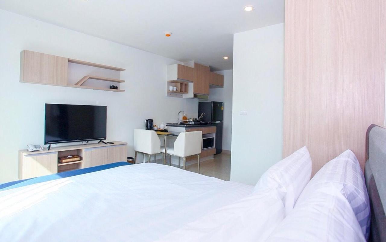 Niche Mono Sukhumvit 50 By Ariva Hotel Bangkok Bagian luar foto